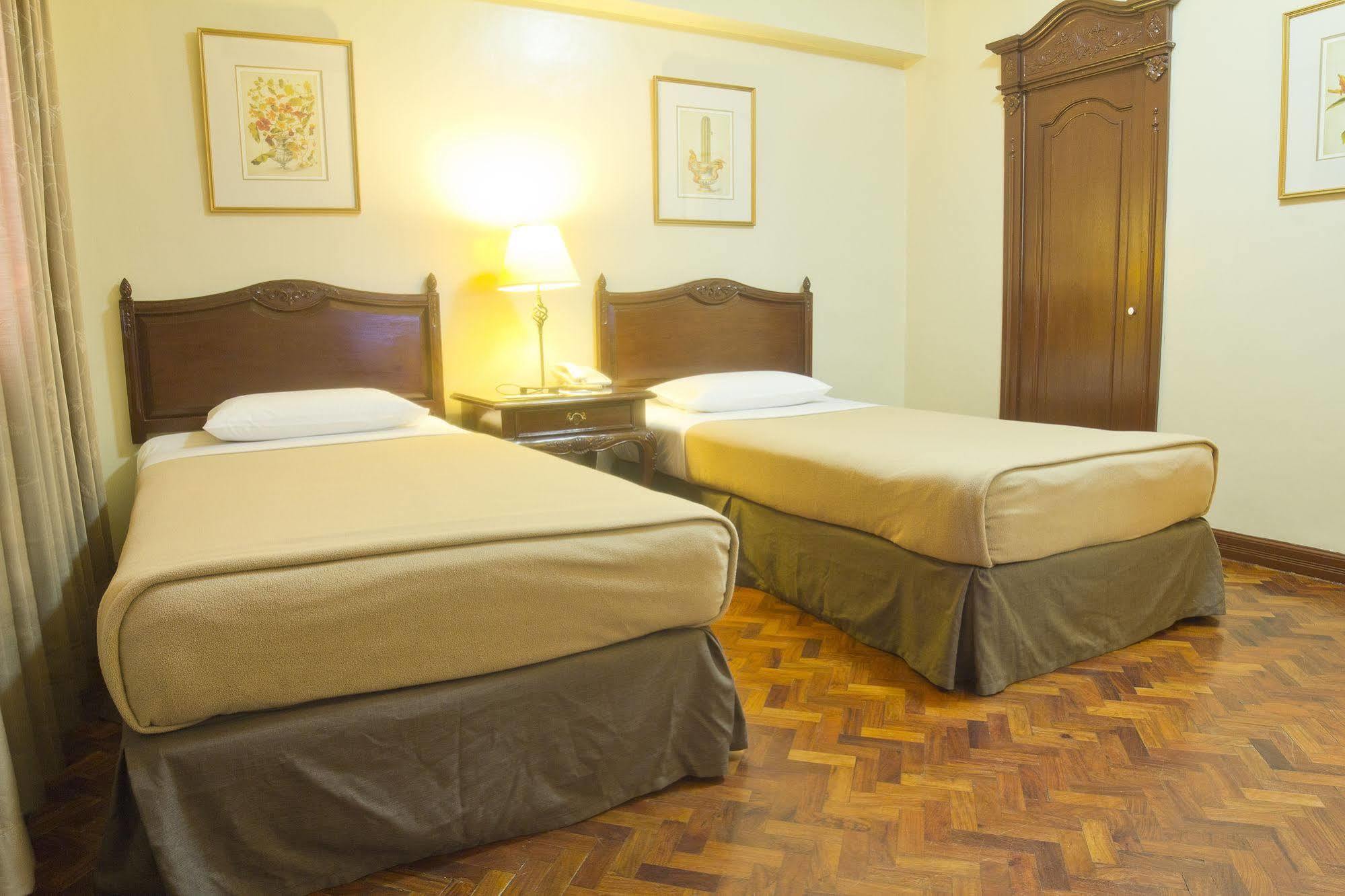 The Copa Businessman'S Hotel Makati City Exterior photo